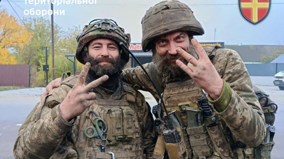 165 діб на позиції: Зеленський відзначив двох бійців із Запорізького напрямку