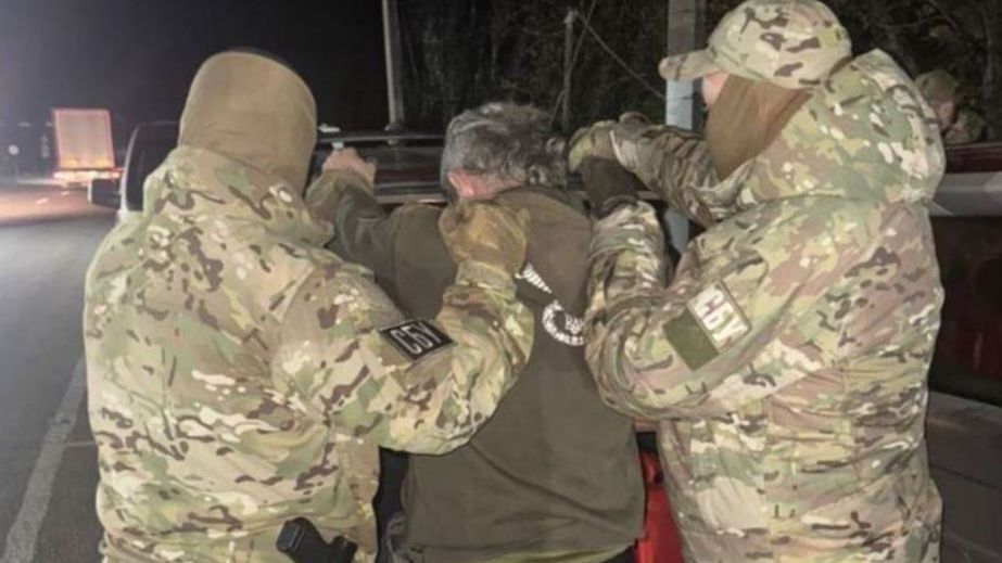 Дезертира-организатора побегов военных за границу задержали на Запорожье