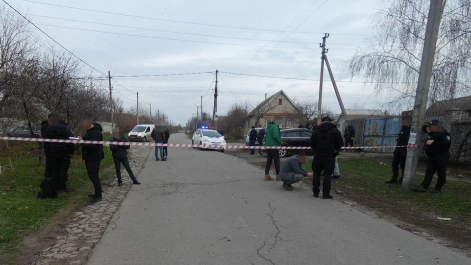 Стрельба под Запорожьем: пьяный полицейский пытался убить военных