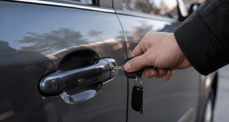 Эвакуатор и пропавшие ключи: два автоугона раскрыли в Запорожье