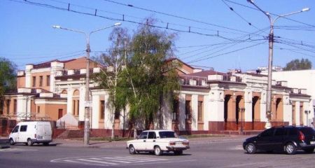 Покупает ли громада Запорожья Народный дом, до конца мая должна определить рабочая группа