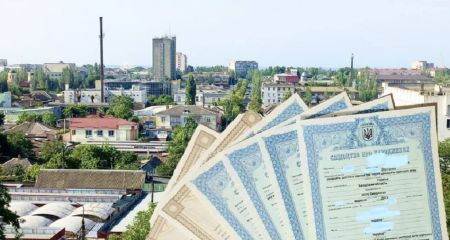 Бердянці в окупації оформлюють українські свідоцтва про народження для своїх дітей