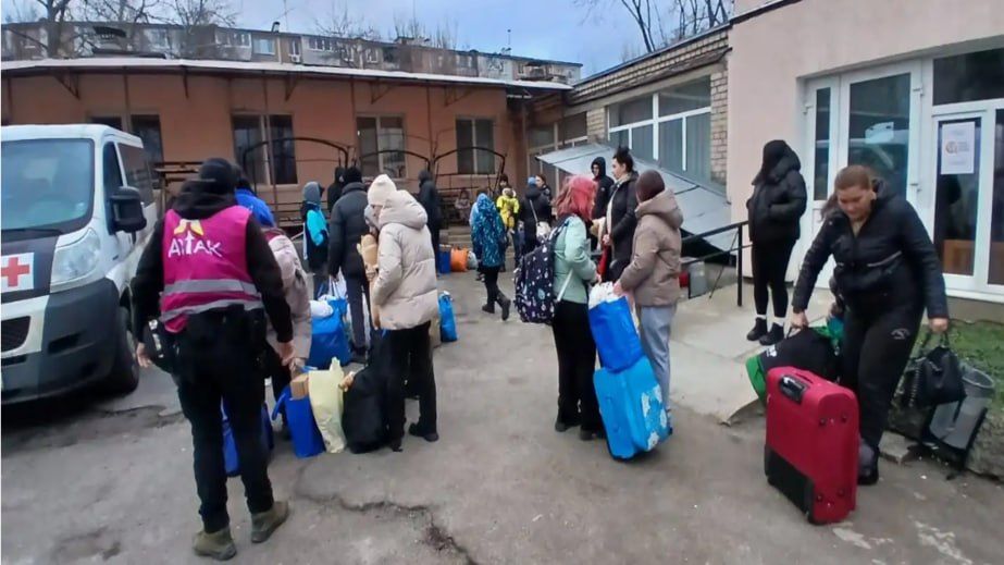 Харченко уверяет, что у нее есть план эвакуации запорожцев на крайний случай