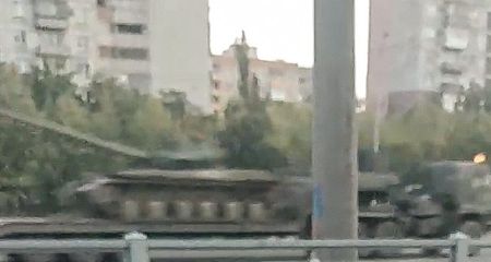 Враг перебрасывает на Запорожье танки, – Андрющенко