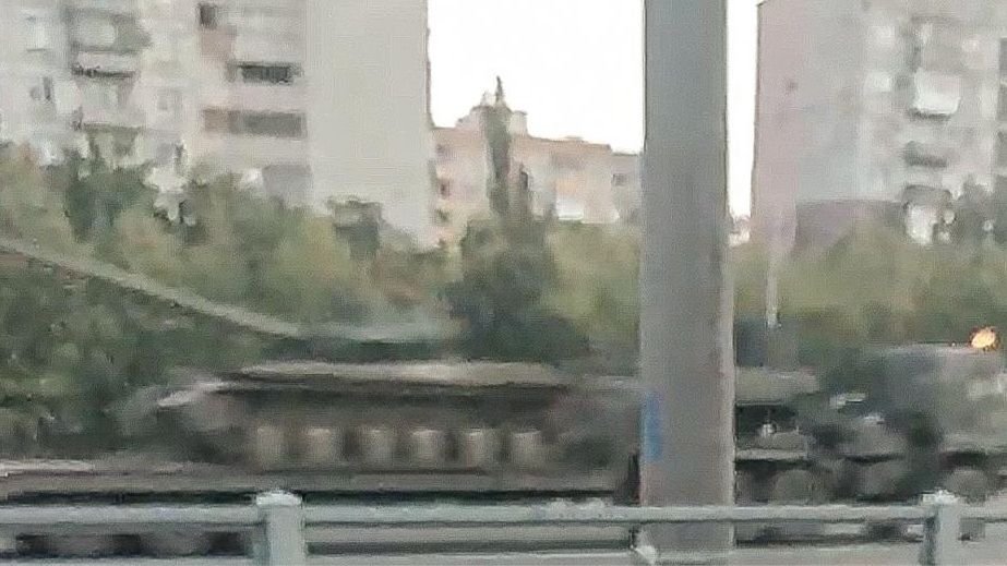 Враг перебрасывает на Запорожье танки, – Андрющенко