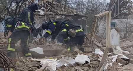 Обстріл Запорізького району: з-під завалів витягли загиблого