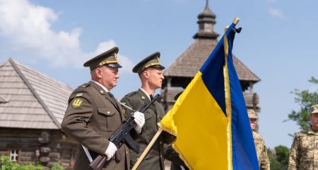 "Украина будет жить. Мы не сломаемся": как в Запорожье провожают павших героев