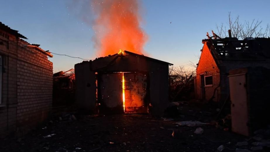 Масштабні пожежі виникли після обстрілів на Запоріжжі