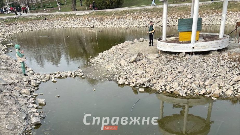 Паркові озера в Запоріжжі неможливо наповнити без підняття рівня води в річці Дніпро – коментар