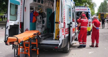 Вражеский беспилотник атаковал Запорожье: есть двое раненых
