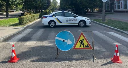 Внимание: перекрыто движение по плотине ДнепроГЭС в Запорожье