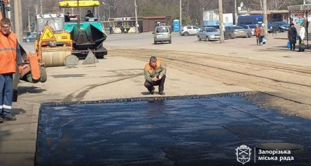 Около 25 тыс. кв. м. дорожного покрытия отремонтировано в Запорожье в этом году