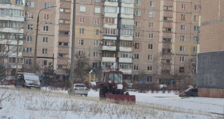 Спецтехніка продовжує працювати на вулицях Запоріжжя &ndash; кадри