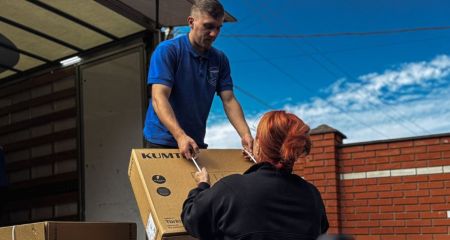 Жителі села Хортиця на Запоріжжі отримали допомогу після обстрілу