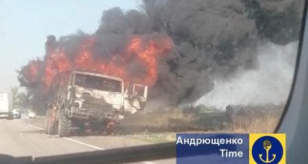 Дроны атаковали российские фуры на ВОТ Запорожской области