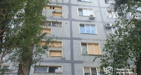 13 житлових будинків пошкоджені в Запоріжжі після російських ударів