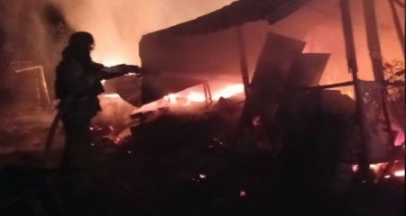 Склад і дача горіли на Запоріжжі після обстрілів