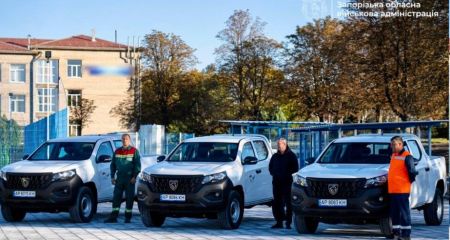 Вісім пікапів передала Запоріжжю та області Німеччина