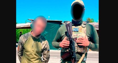 На блокпосту в Запорожье у военного нашли наркотики