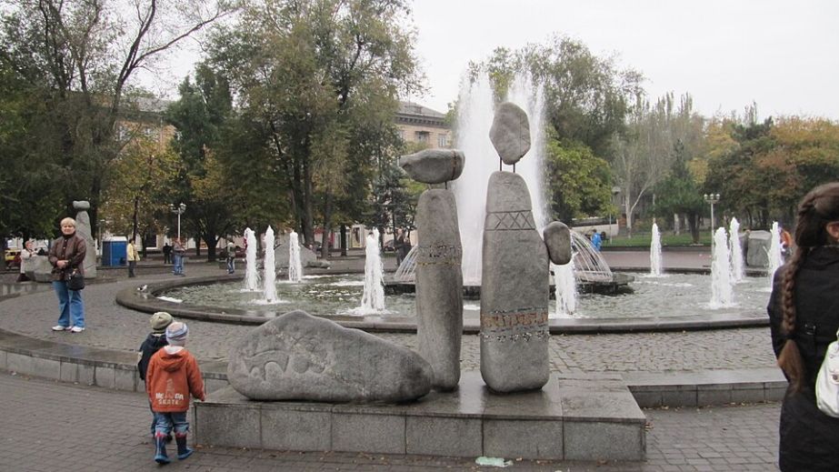 Центральну площу і райадміністрацію перейменували у Запоріжжі: нові назви