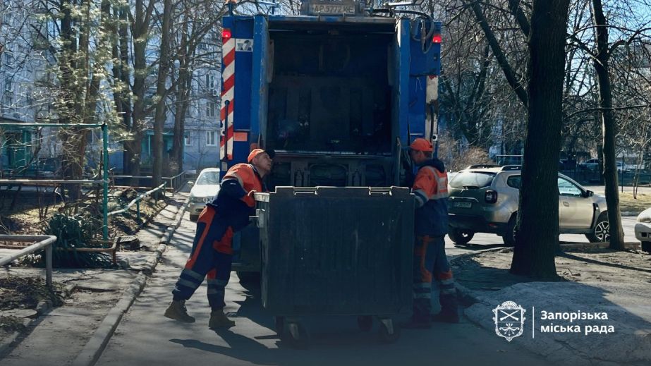 Сміттєва криза: 130 млн грн заборгували запоріжці за вивезення відходів