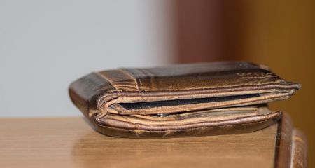 Зарплатный кризис в оккупации: на Запорожье работников оставили без выплат