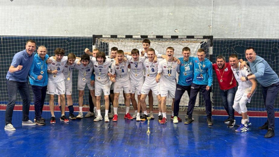 Гандболисты из Запорожья стали чемпионами Украины