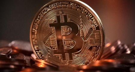 Запорожец мог "облегчить" криптокошелек знакомой на 3,5 млн грн