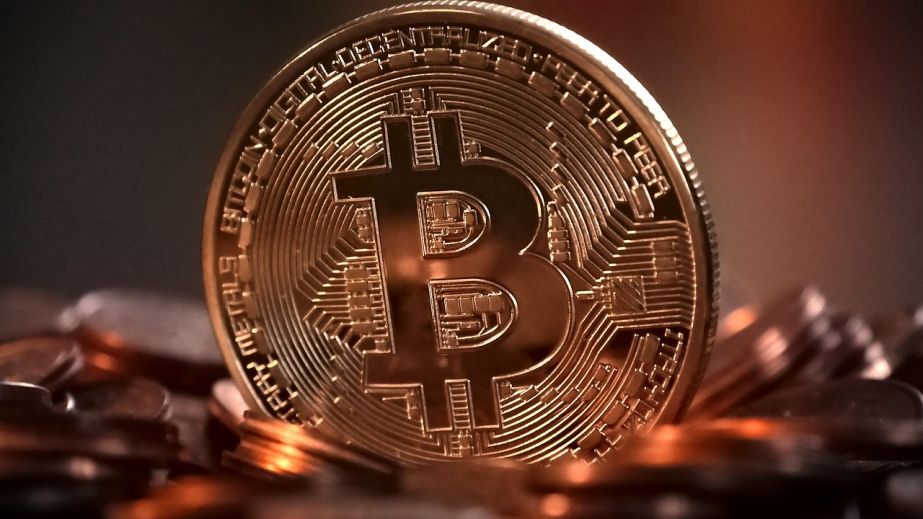 Запорожец мог "облегчить" криптокошелек знакомой на 3,5 млн грн