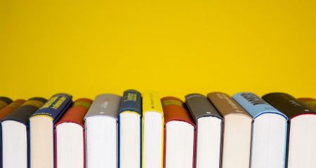 У школах на окупованому Запоріжжі українські книги обмінюють на російські розмальовки