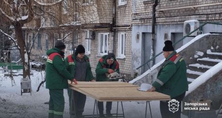 Ночная атака на Запорожье: количество разбитых домов в городе увеличилось