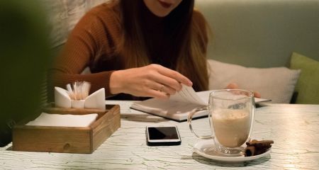 Антисанітарія і отруєння: що розповіла молодь про кафе на окупованому Запоріжжі