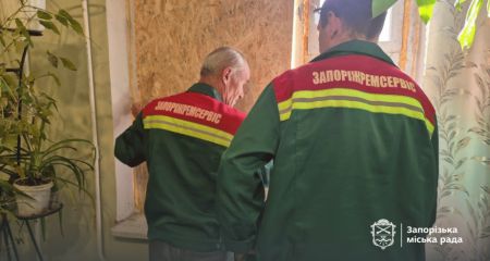 У Запоріжжі удар РФ пошкодив вісім багатоповерхівок та нежитлові будівлі
