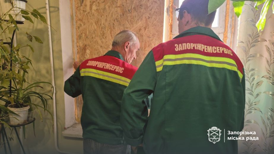 В Запорожье удар РФ повредил восемь многоэтажек и нежилые здания
