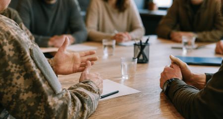 У Запоріжжі обговорять захист честі та гідності військових