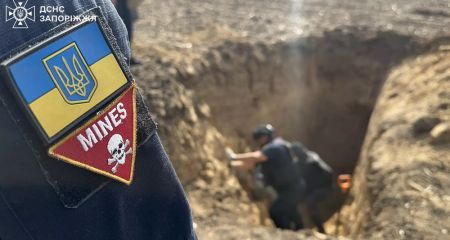 Более 150 суббоеприпасов из российских "кассет" уничтожили саперы на Запорожье