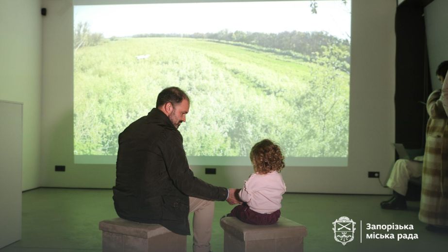 Как природа возвращает жизнь: в Запорожье представили выставку о Каховском водохранилище