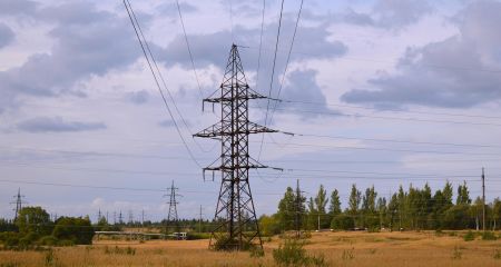 Энергетики запитали более 200 семей в прифронтовой громаде на Запорожье