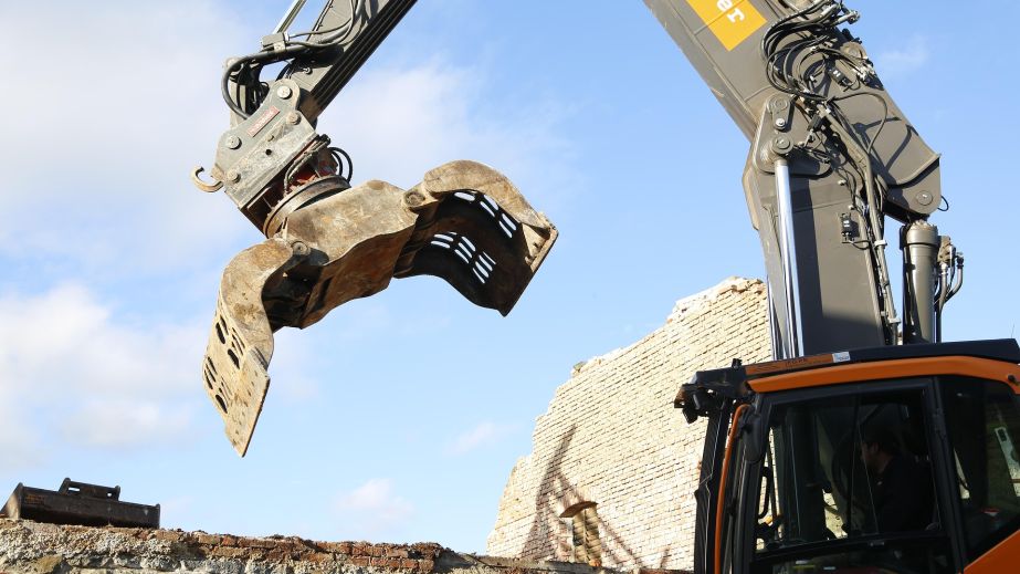 В Запорожье снесут часть поврежденного вражеским дроном общежития