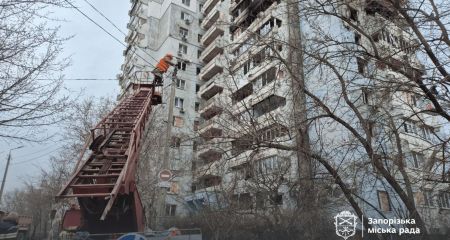 "Закрили" півтори сотні вікон: у чотирьох районах Запоріжжя долають руйнування