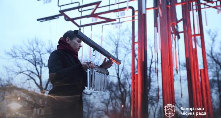 Родини полеглих Героїв зібралися біля "Дерева пам&rsquo;яті" у Запоріжжі