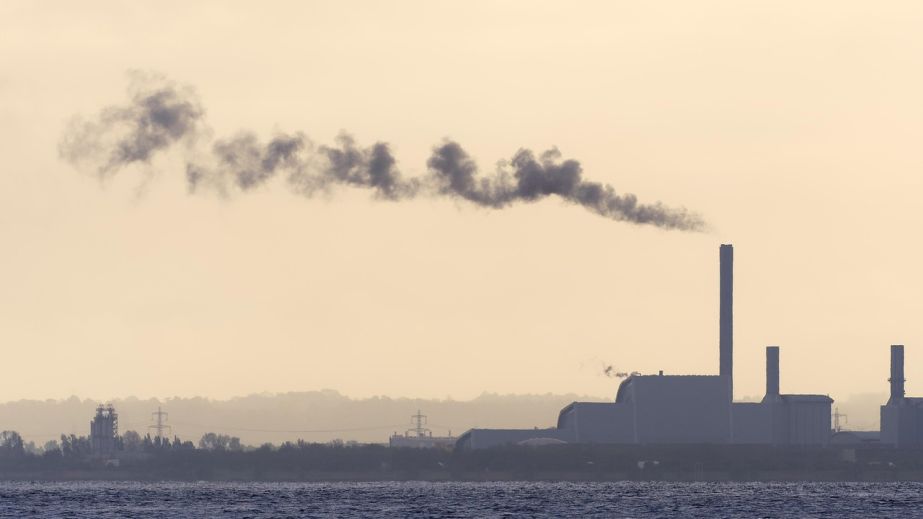 Чотири райони Запоріжжя є лідерами за вмістом сірководню у повітрі