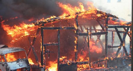 Вспыхнули склады: вражеские беспилотники ударили по Запорожскому району