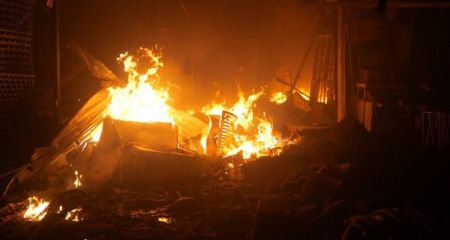 Враг атаковал Запорожье: загорелся торговый центр