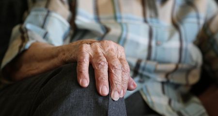 Полиция эвакуировала мужчину и женщину из Степногорска на Запорожье