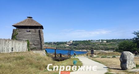 Россияне значительно усилили обстрелы запорожской Хортицы: итоги лета в заповеднике