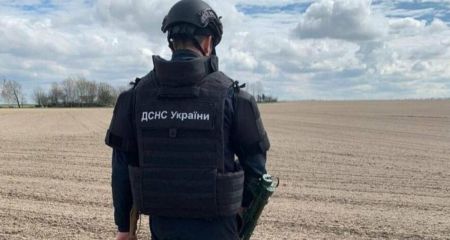 Минометную мину, артснаряд и 89 суббоеприпасов уничтожили саперы на Запорожье