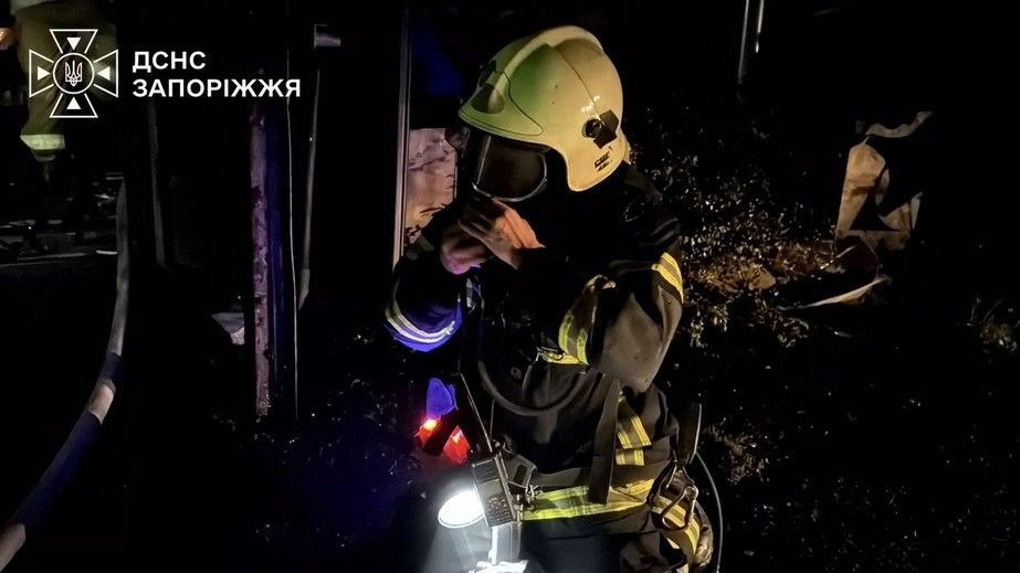 Многоэтажка и частный дом горели в Запорожье