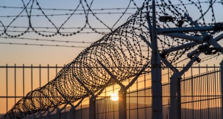Запорожца отправили за решетку за сексуальное насилие над 16-летней дочерью