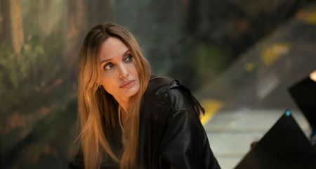 У фільмі з Анджеліною Джолі згадали Запоріжжя та говорили українською